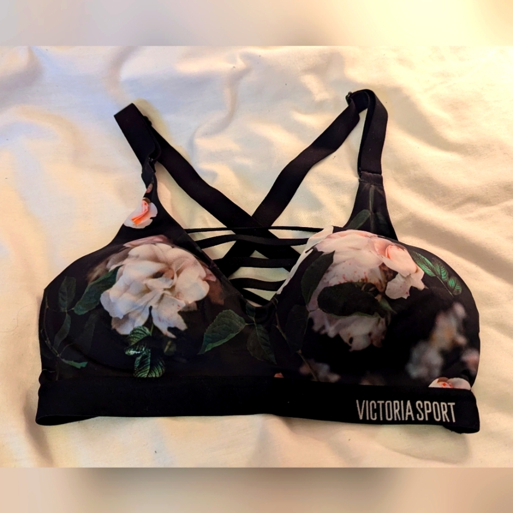 Victoria's Secret Sport Bra 32C